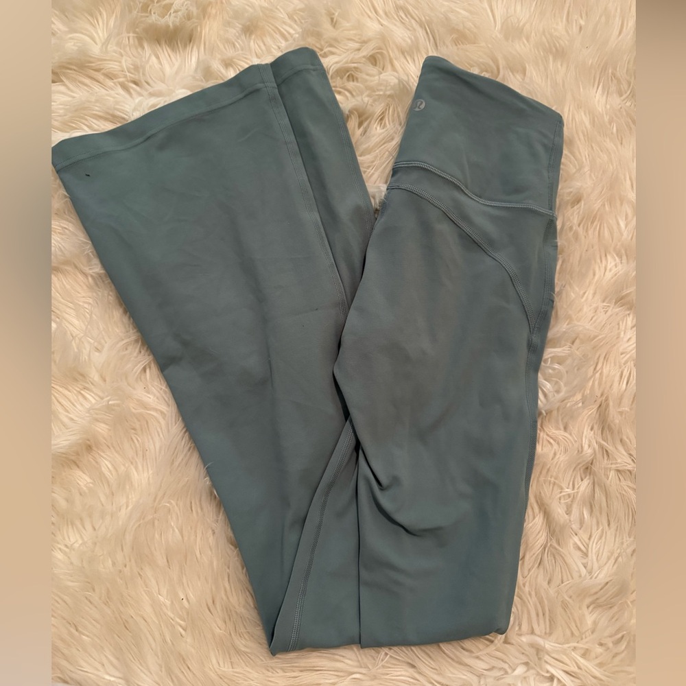 Lulu Flare Leggings